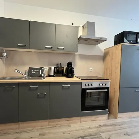 Hoelderlin Apartament *